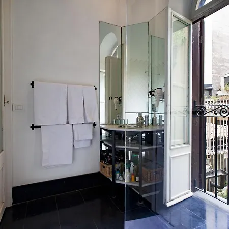 Romac Leone Apartment *